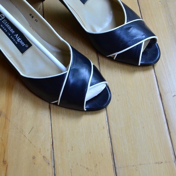 Etienne Aigner Black leather Peep Toe Heels Size 8.5M - Picture 3 of 12